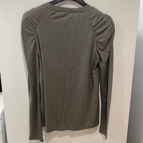 **NWOT ** PUFF SLEEVE STRIPED T SHIRT - Picture 5 of 7